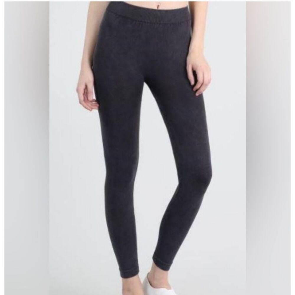 Nikibiki Base Layer Seamless Black Tights One‎ Size Leggings